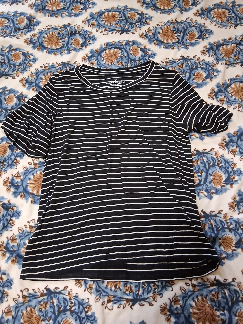 American Eagle Outfitters Black & White Striped Short Sleeve Tee